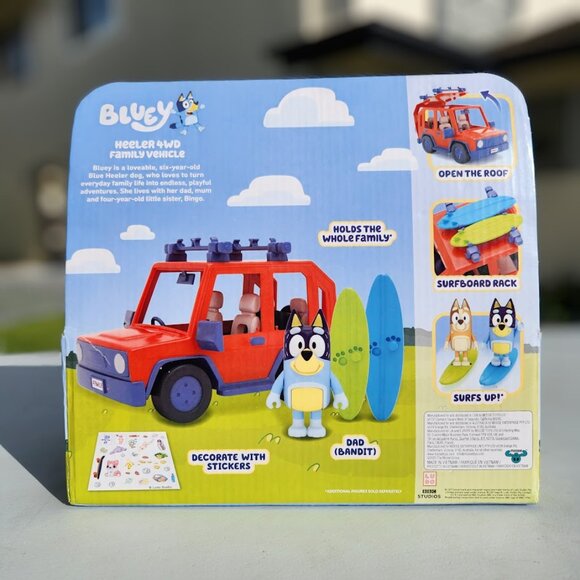 New Bluey Family Cruiser Car Vehicle Blue Dog Family Caravan Toy Set with 2 Surf - Picture 8 of 16